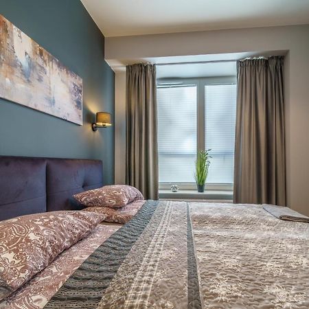Bright And Charming- Golden Apartments- City Center&S18 Warschau Exterior foto