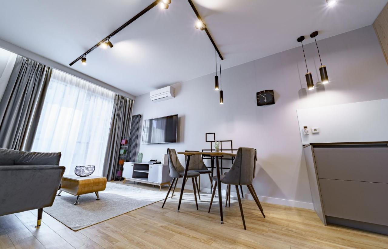 Bright And Charming- Golden Apartments- City Center&S18 Warschau Exterior foto