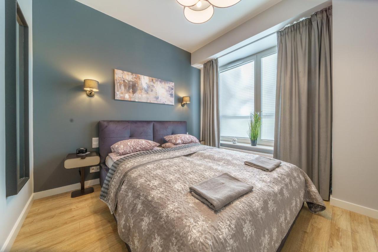 Bright And Charming- Golden Apartments- City Center&S18 Warschau Exterior foto
