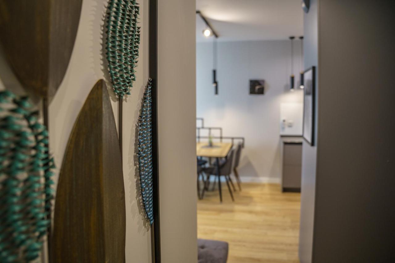 Bright And Charming- Golden Apartments- City Center&S18 Warschau Exterior foto