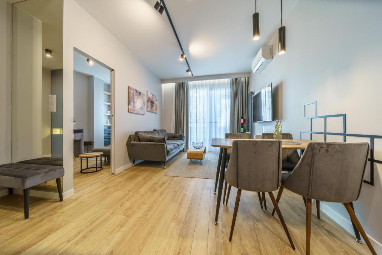 Bright And Charming- Golden Apartments- City Center&S18 Warschau Exterior foto